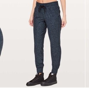 Lululemon Ready To Rulu Pant Heathered True Navy / Black size 6